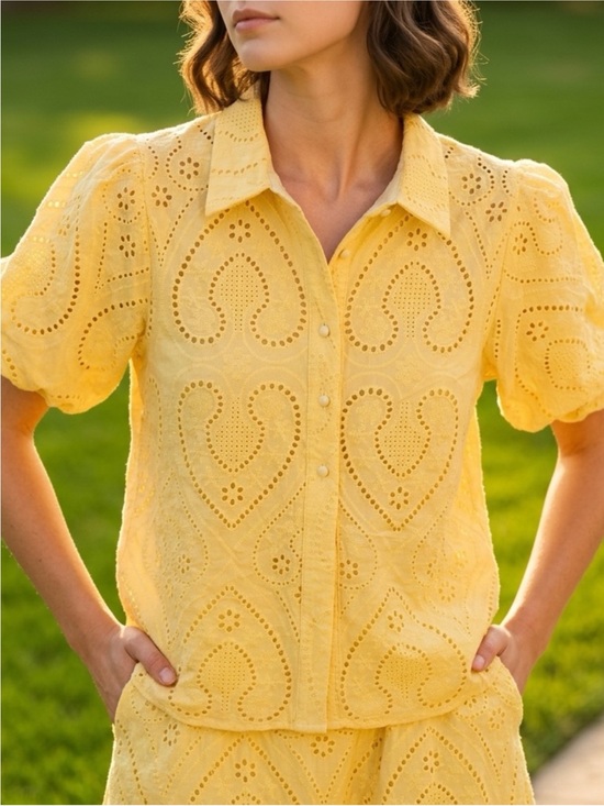 Tops - Yellow Eyelet Puff-Sleeve Button-Up Top